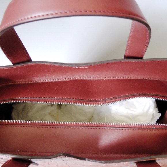 NEW Vince Baby Signature V Croc Embossed Leather Tote